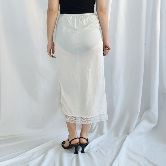 80s/90s White Nylon Maxi Slip - Picture 3 of 6